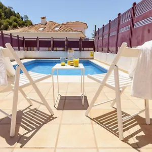 https://bhost-studio-agua-de-la-victoria.1costadelsol.com